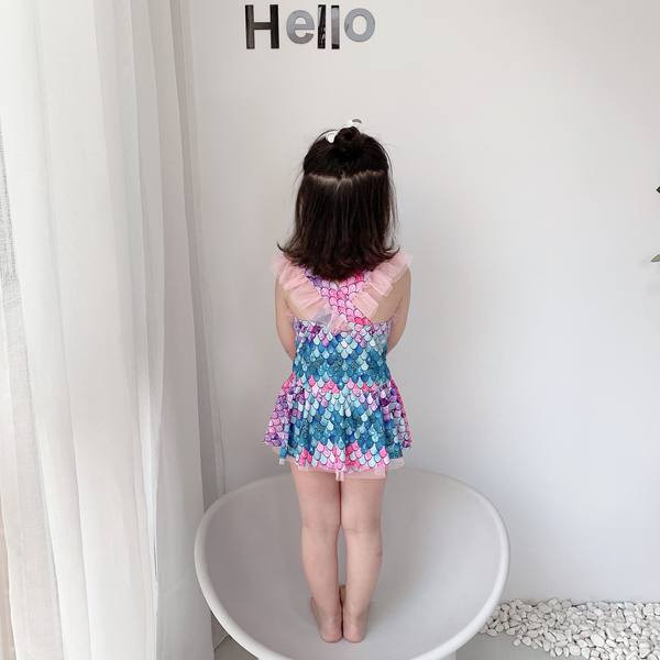 Mitmevärviline tülliga laste ujumistrikoo - täismudel