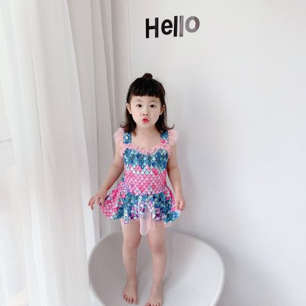 Mitmevärviline tülliga laste ujumistrikoo - täismudel