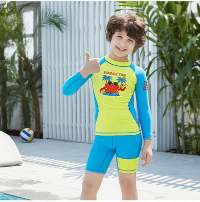 Uus mudel kaheosalise aplikatsiooniga päikesekaitsekreemiga ujumistrikoo