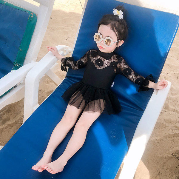 Moderan kupaći kostim za djevojčice od tila i čipke