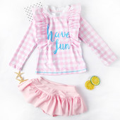 Dječji karirani kupaći kostim iz dva dijela - gornji dio s dugim rukavima