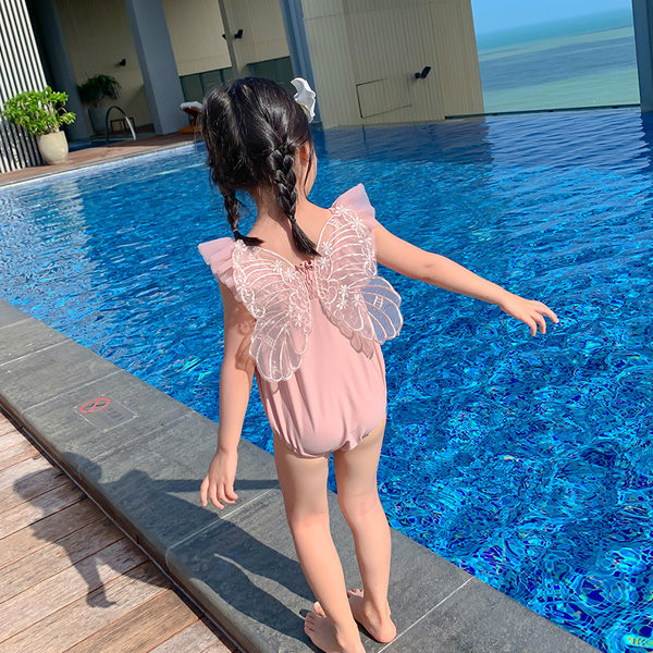 Puni ružičasti kupaći kostim s ukrasom krila za djevojčice