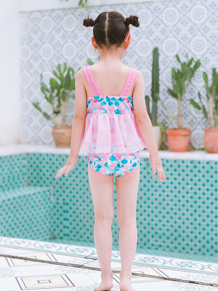 Värviline tülliga laste täisujumistrikoo tüdrukutele