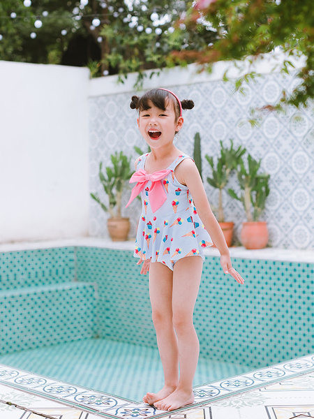 Terve laste ujumistrikoo paelaga tüdrukutele