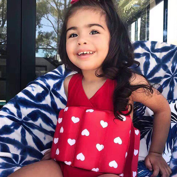 Dječji kupaći kostim crvene boje