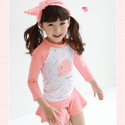 Kaheosaline tüdrukutele sobiv laste ujumistrikoo