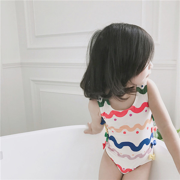 Laste värviline paeltega ujumistrikoo