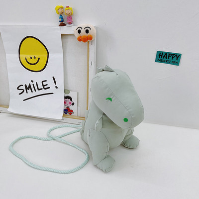 Aktualan dječji ruksak u obliku dinosaura