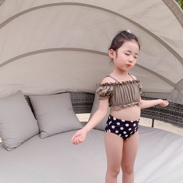 Divdaļīgs peldkostīms meitenēm