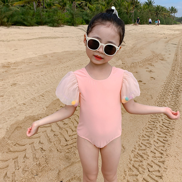 Pilns peldkostīms ar īsām piedurknēm jaku