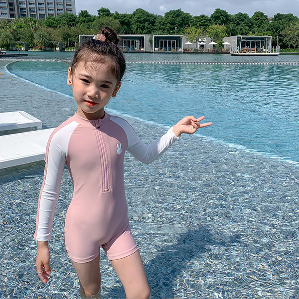 Kupaći kostim za zaštitu od sunca s patentnim zatvaračem