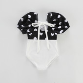 Dječji cijeli kupaći kostim s kratkim rukavima i ukrasima u obliku srca