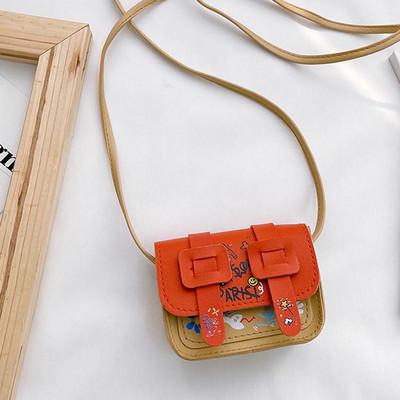 Κομψή παιδική τσάντα πάνω από τον ώμο με επιγραφή