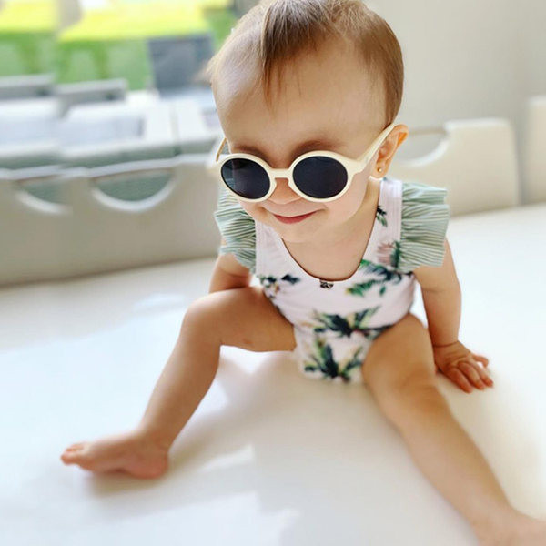 Dječji kupaći kostim s uzorkom u bijeloj boji