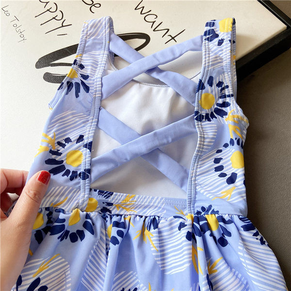 Ristirihmade ja aplikatsiooniga laste täisujumistrikoo