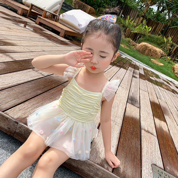 Laste ujumistrikoo hülgeseelikuga