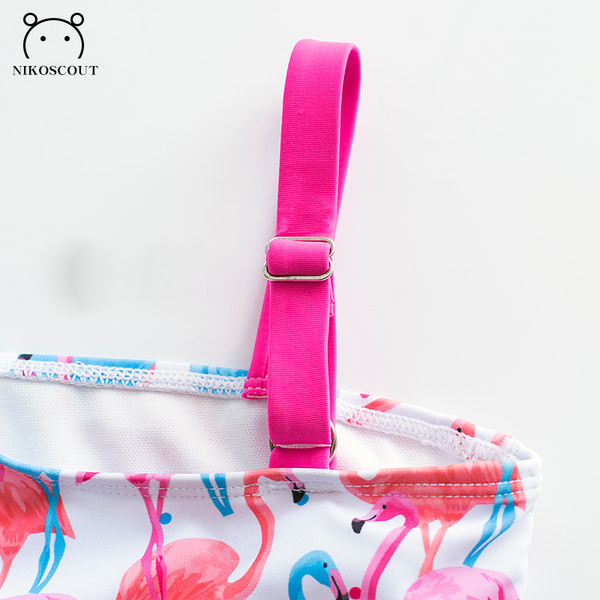 Täielik laiade rihmadega ujumistrikoo tüdrukutele