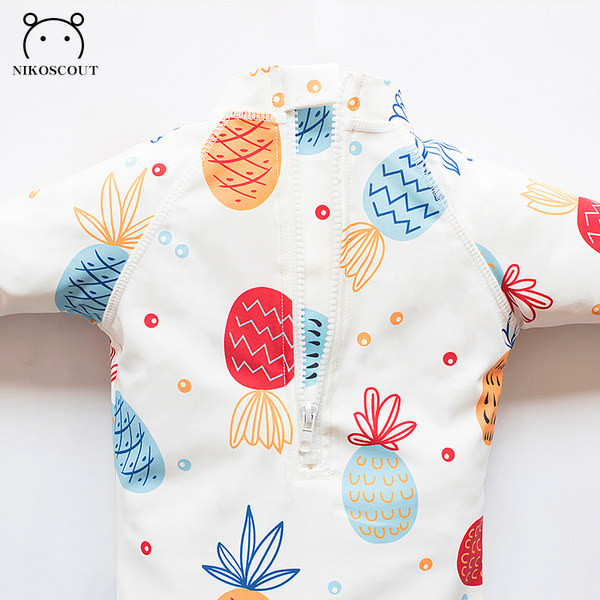 Novi model cijelog kupaćeg kostima s aplikacijom u boji za djevojčice