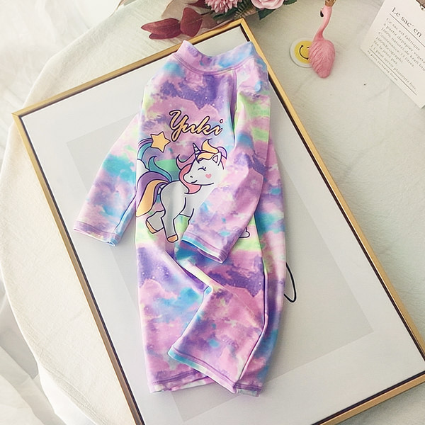 Ninasarviku aplikatsiooniga laste täielik ujumistrikoo kombinesoon