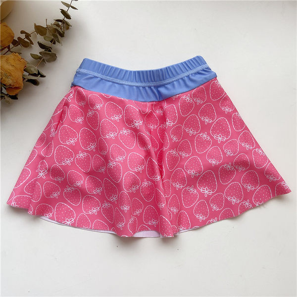 Dječji kupaći kostim iz dva dijela sa aplikacijom