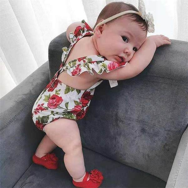 Παιδικό μαγιό με λουλουδάτο μοτίβο για κορίτσια