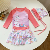 Dječji kupaći kostim iz dva dijela sa aplikacijom