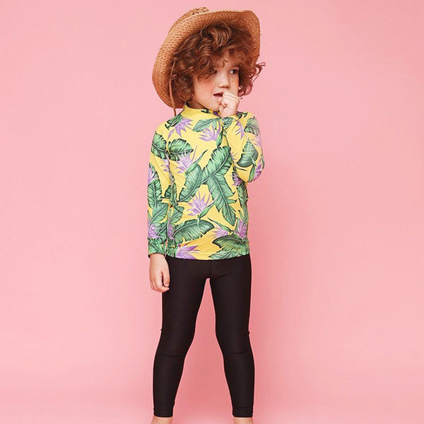 Laste lillemustriga päikesekaitsega ujumistrikoo