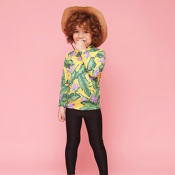 Laste lillemustriga päikesekaitsega ujumistrikoo