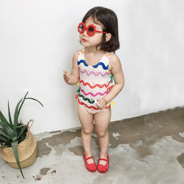 Laiade rihmade ja paeltega laste täisujumistrikoo