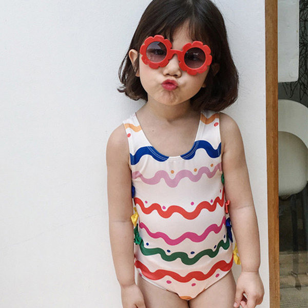 Laiade rihmade ja paeltega laste täisujumistrikoo