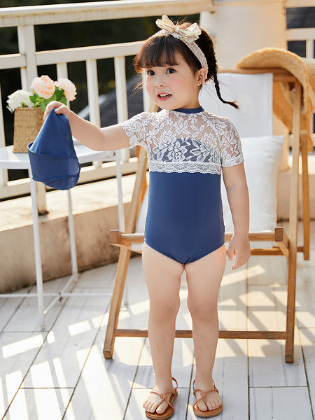 Moderan kupaći kostim za djevojčice s čipkom