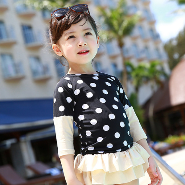 Moderni dječji puni kupaći kostim na točkice