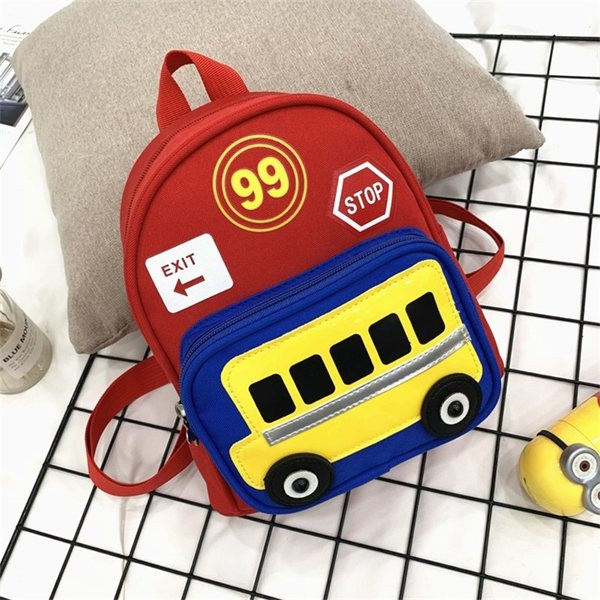 Moderna bērnu mugursoma ar rāvējslēdzēju un uzrakstu