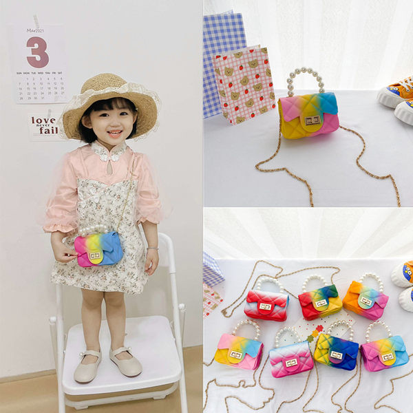 Elegantna dječja mini torba s kopčom i ukrasnim perlama