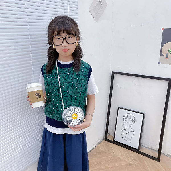 Κομψή παιδική στρογγυλή τσάντα με μακριά λαβή