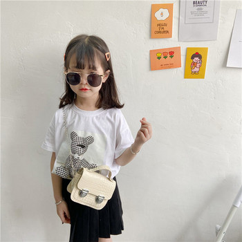 Детска модерна чанта изчистен модел с катарама
