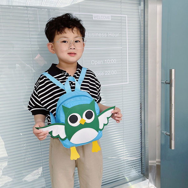 Mūsdienīga bērnu mugursoma ar 3D elementu zēniem un meitenēm