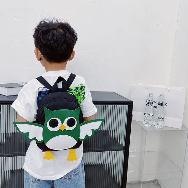 Mūsdienīga bērnu mugursoma ar 3D elementu zēniem un meitenēm