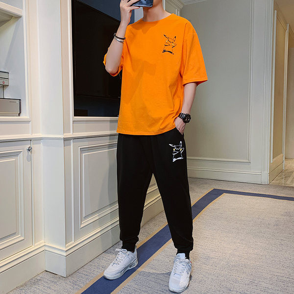 Novi model muškog kompleta iz dva dela u više boja