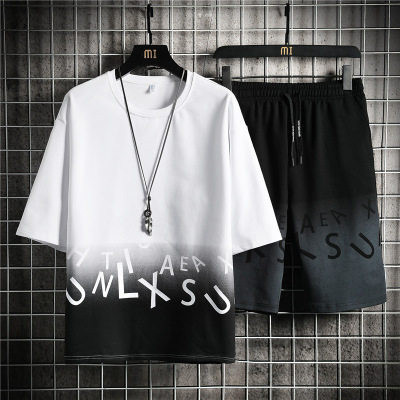 Ανδρική αθλητική φόρμα με επιγραφή και οβάλ ντεκολτέ