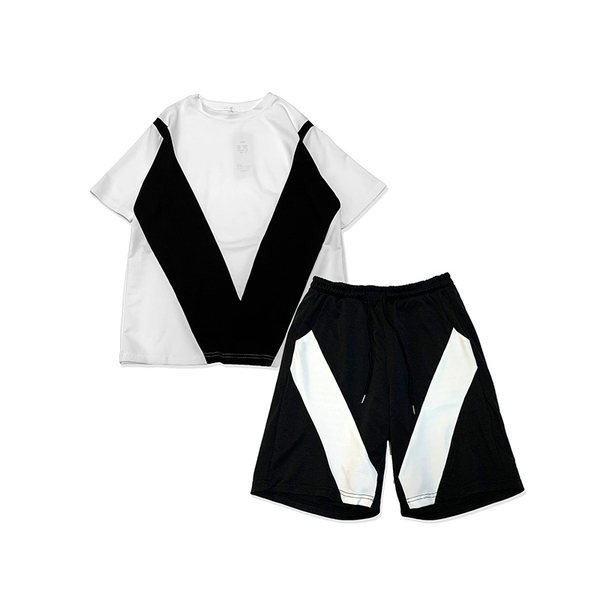 Muški sportski tim koji se sastoji od dva dijela kratke hlače i bluze