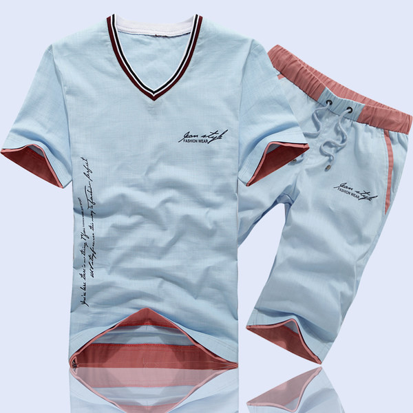 Meeste spordikomplekt kirjadega - kaks mudelit