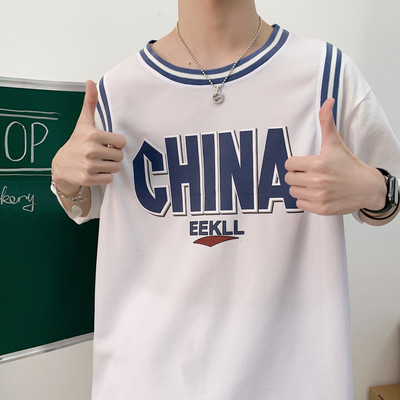 Meeste spordimeeskonna lai mudel kirjaga