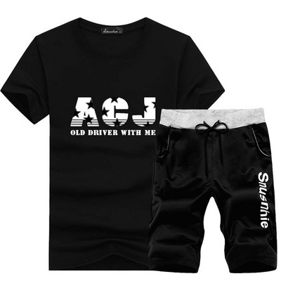 Meeste vabaaja komplekt - mitu mudelit