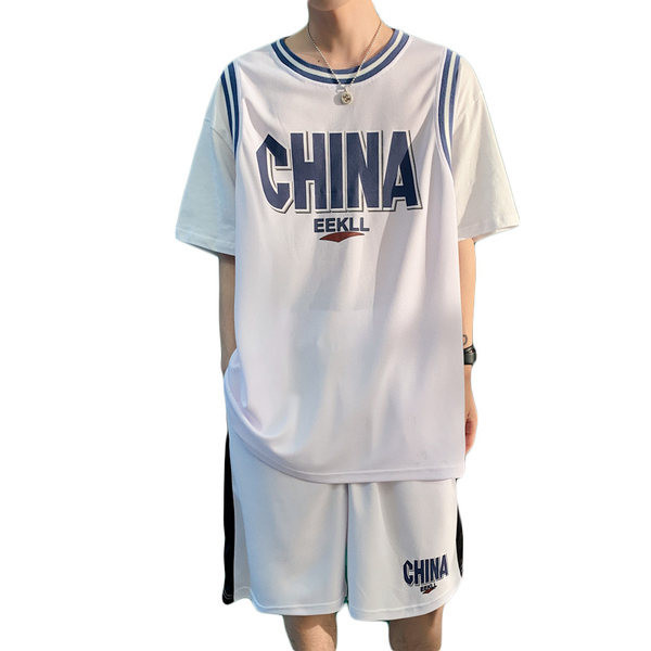 Meeste kaasaegne tiim koos pealdisega - kaheosaline