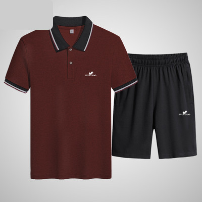 Ανδρική αθλητική φόρμα με κλασικό κολάρο και επιγραφή