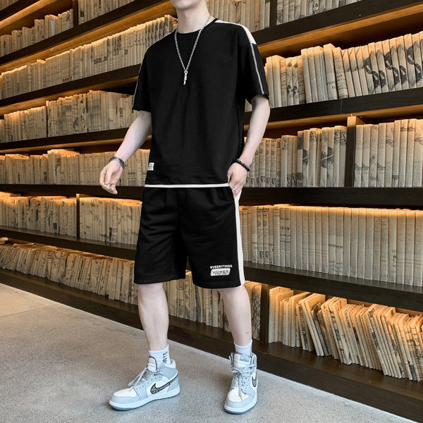 Dnevni muški set majica i kratke hlače
