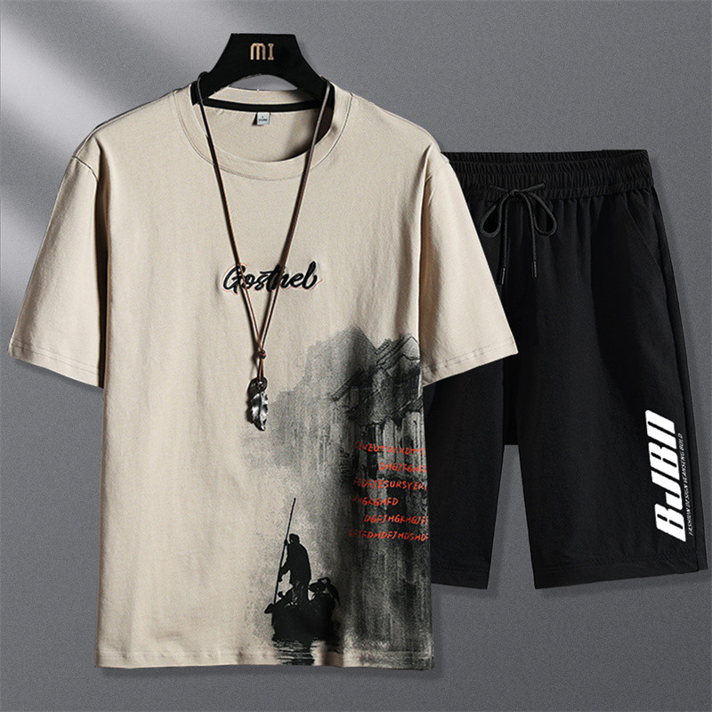 Ljetna muška ekipa od majice kratkih rukava i kratkih hlača - nekoliko modela