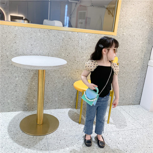 Dječja mini torbica s ukrasnim perlama i dvije ručke