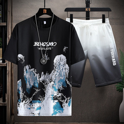 Meeste igapäevane komplekt kaheosalisest T-särgist ja lühikestest pükstest